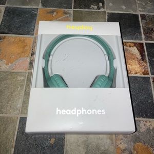Heyday Wired On-Ear Headphones Green  New Sealed